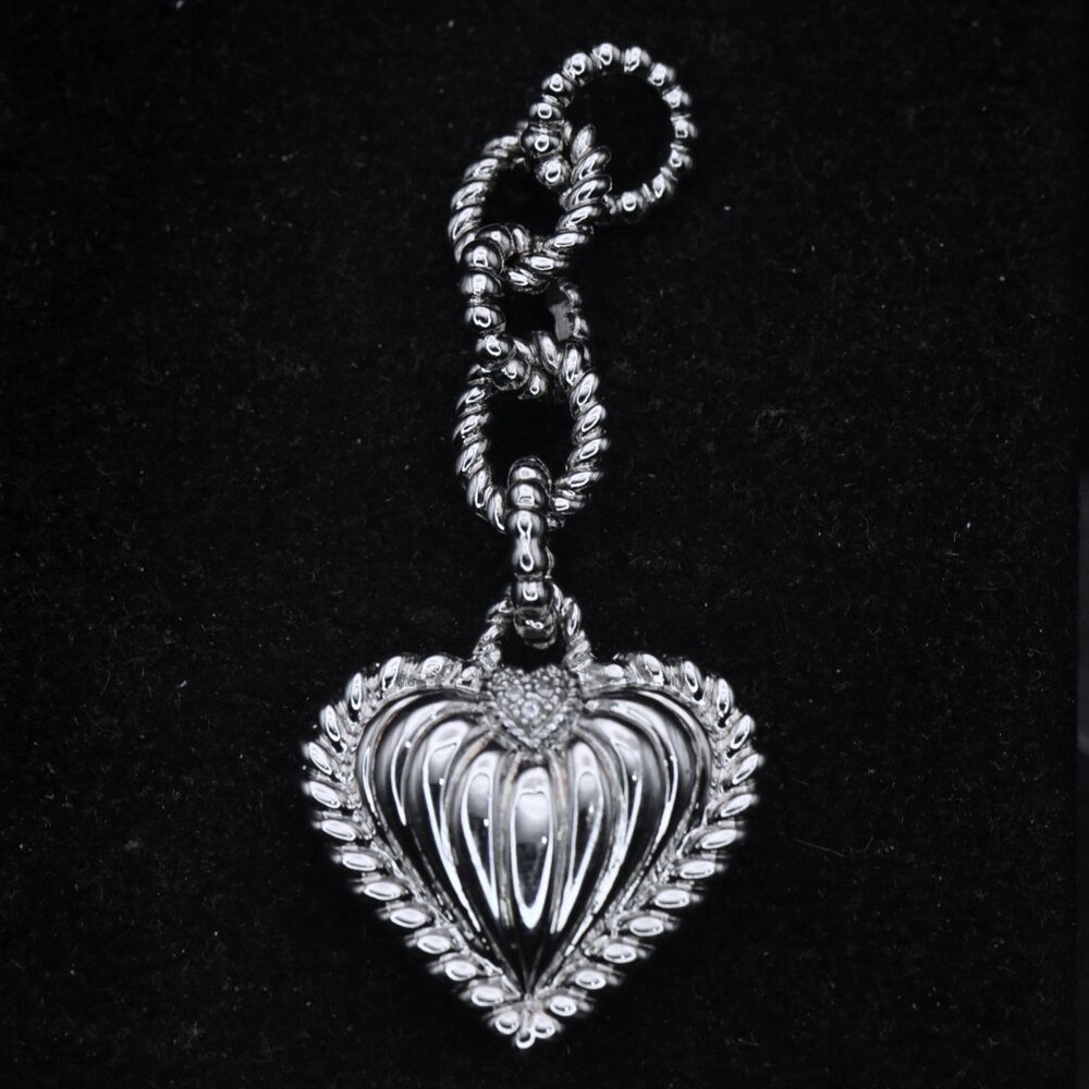 Judith Ripka - Fluted Silver CZ Heart Charm